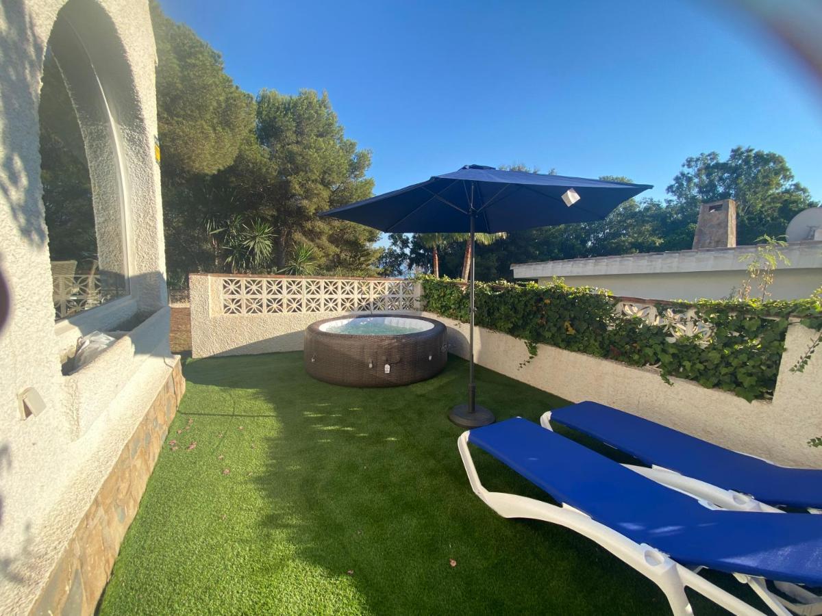 Independent Villa Beach House El Bosque La Cala De Mijas Exterior photo