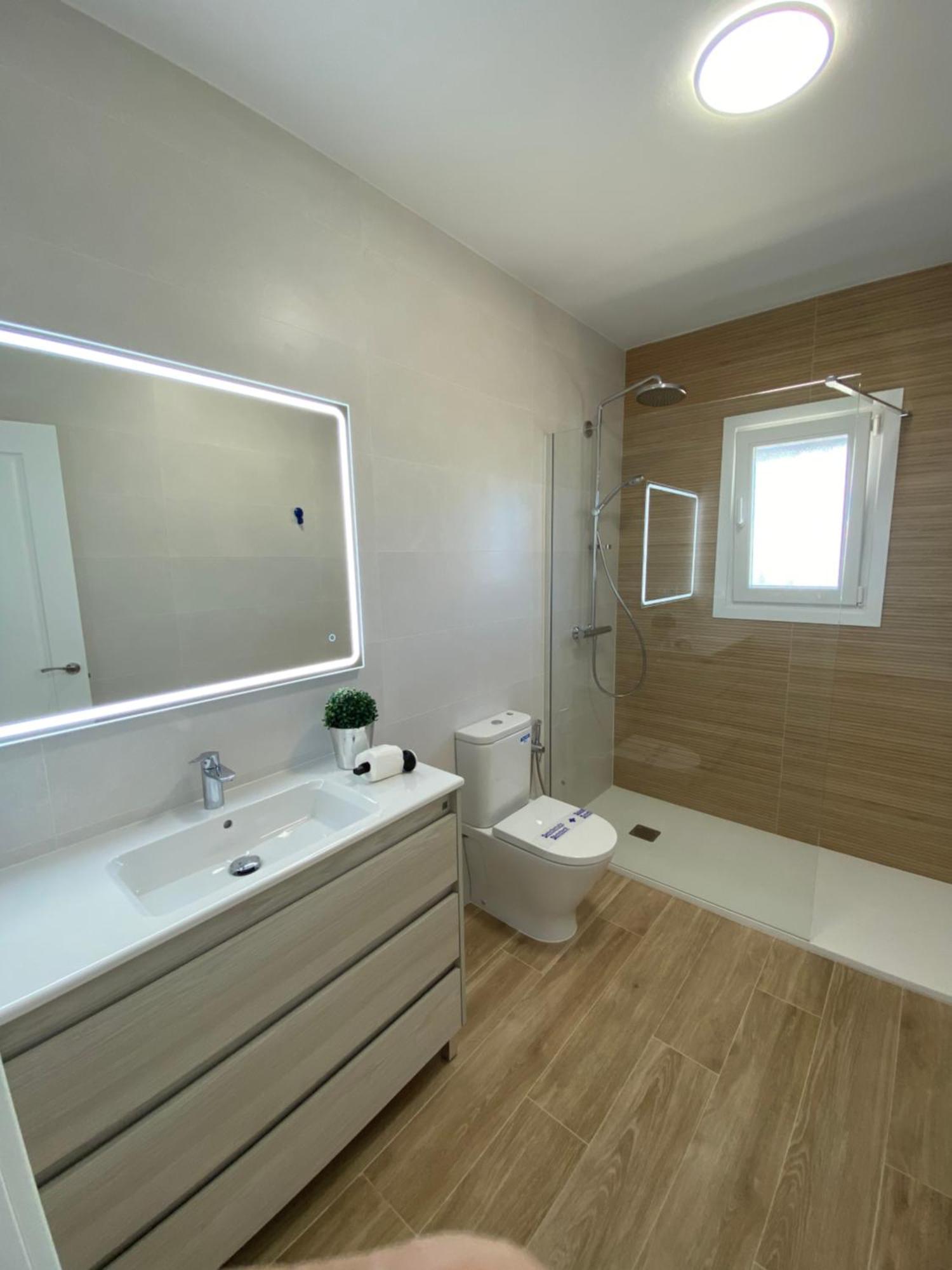 Independent Villa Beach House El Bosque La Cala De Mijas Exterior photo