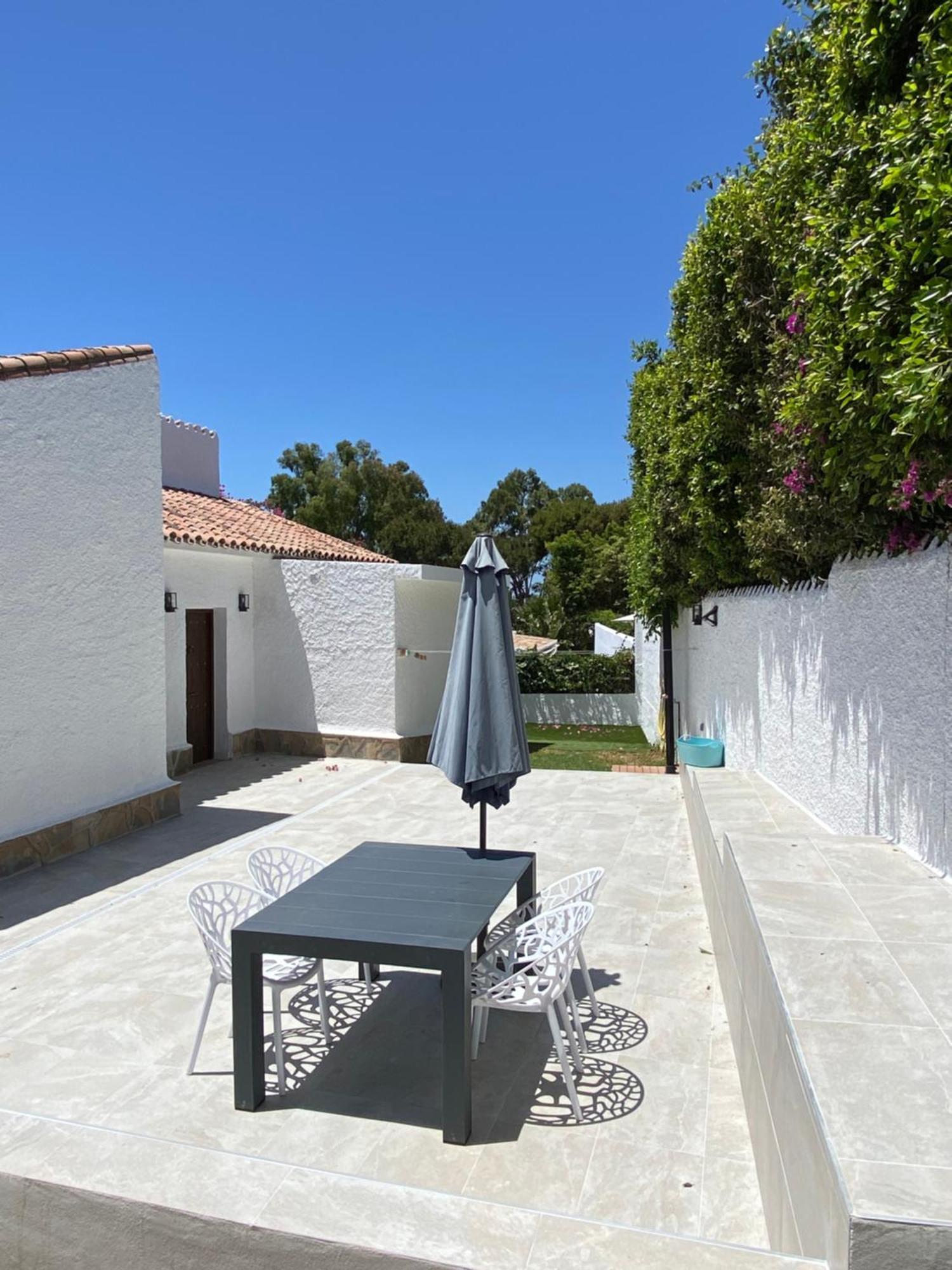 Independent Villa Beach House El Bosque La Cala De Mijas Exterior photo