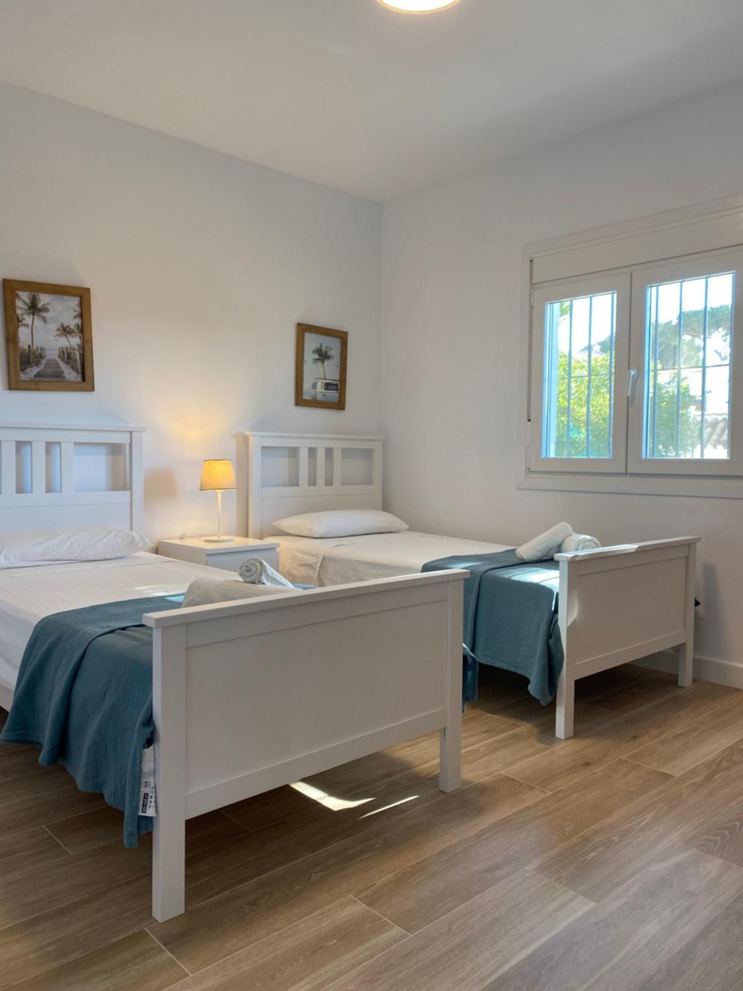Independent Villa Beach House El Bosque La Cala De Mijas Exterior photo