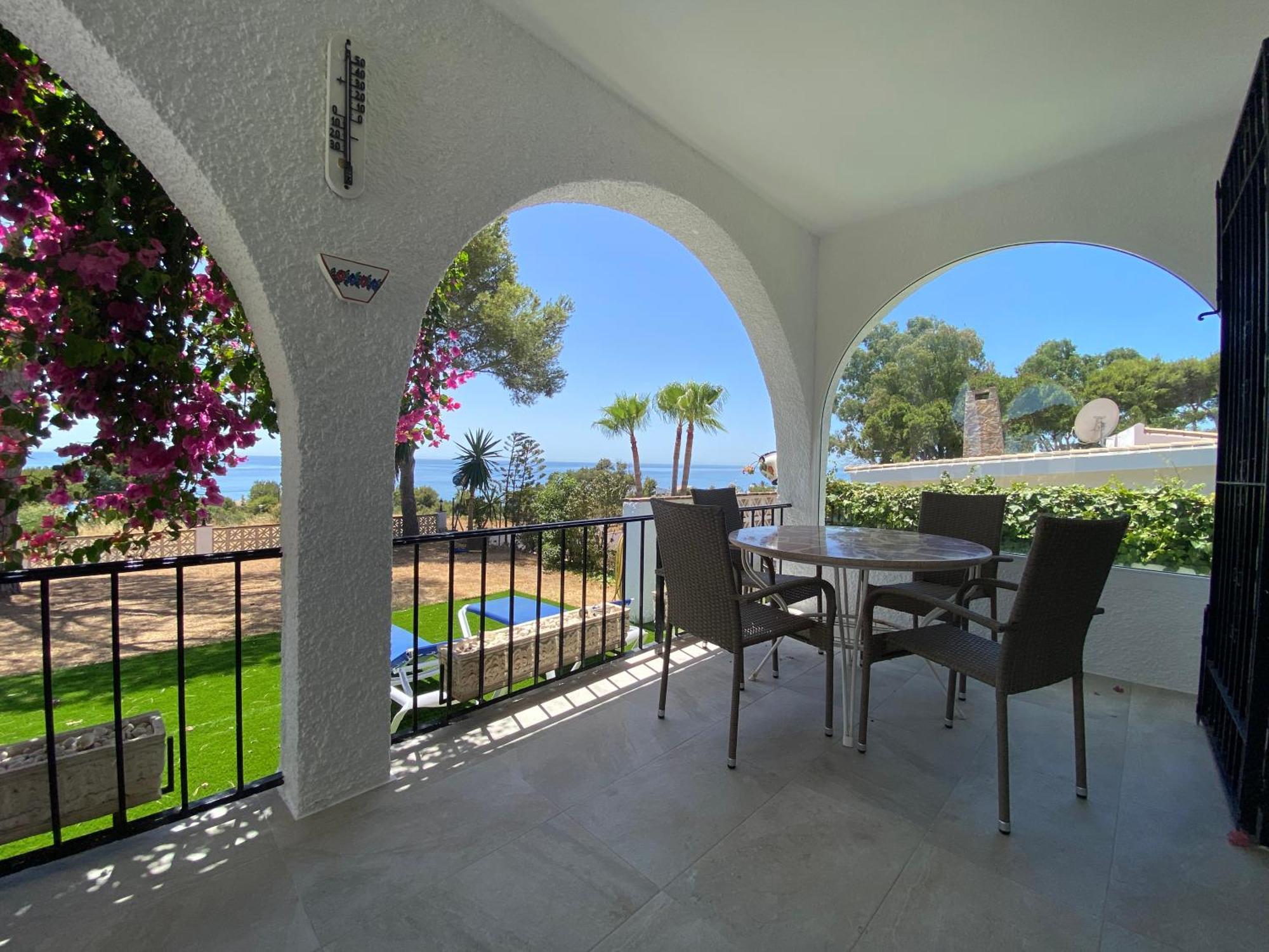 Independent Villa Beach House El Bosque La Cala De Mijas Exterior photo